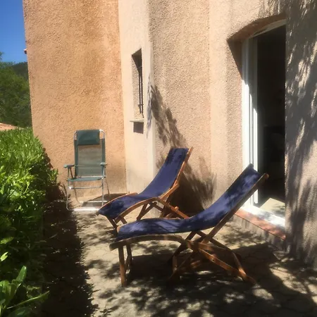 Joli 2 Pieces Vue , Piscine Proche Ste Maxime Bellevue Apartment